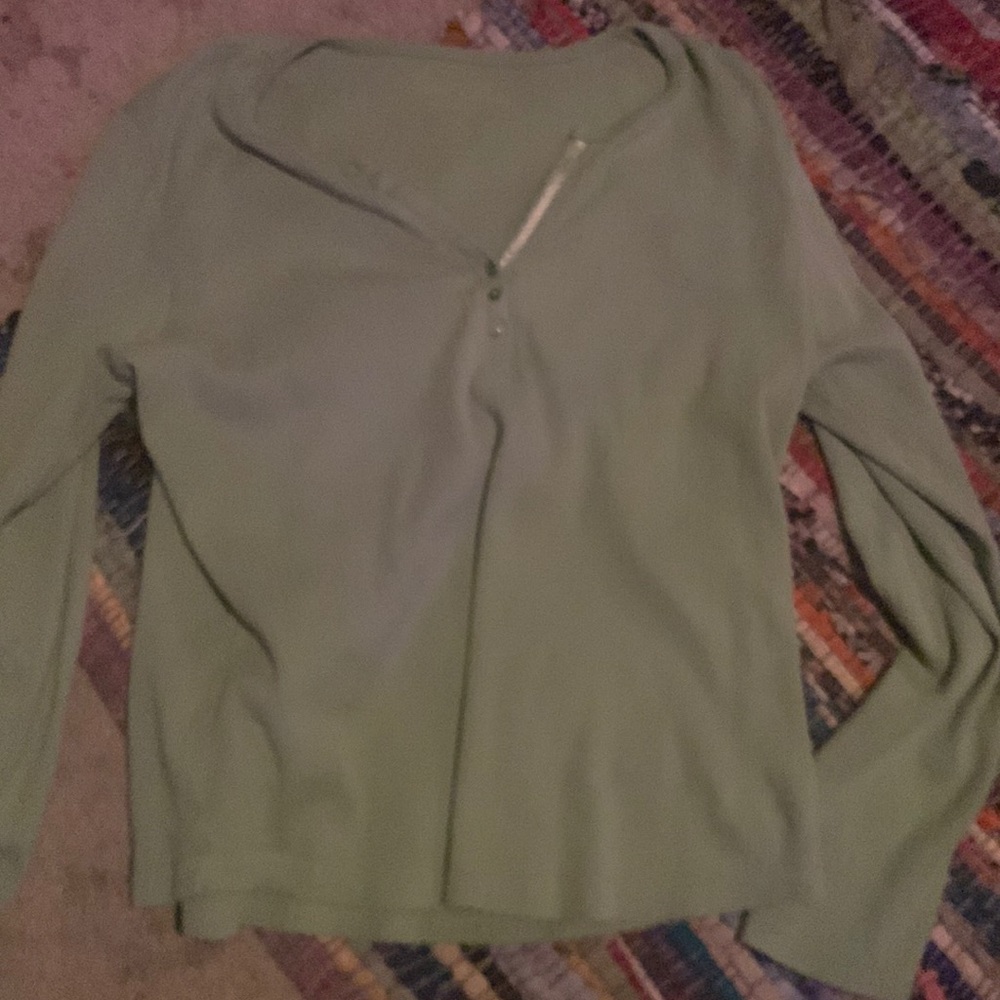 green half button up long sleeve shirt size- large